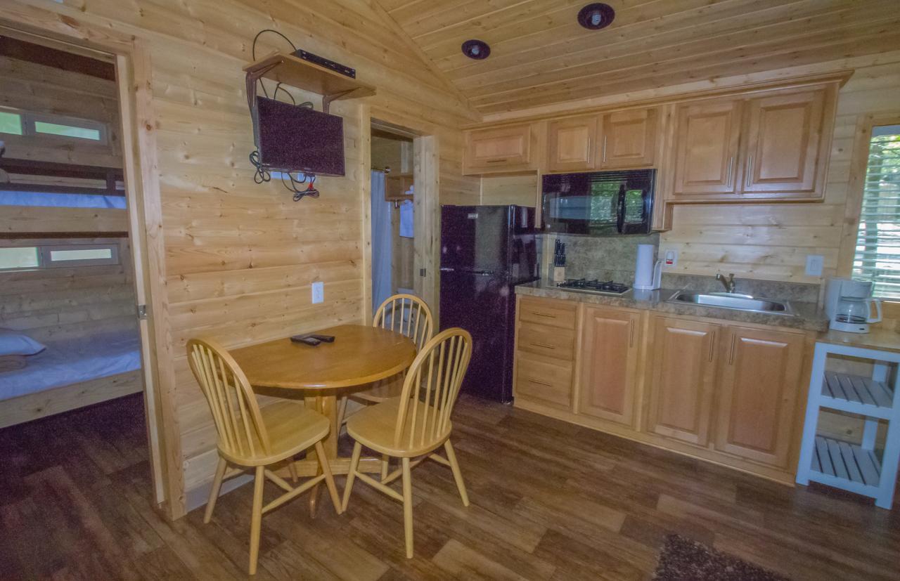 Oakzanita Springs Camping Resort Cottage 4 Descanso Exterior photo