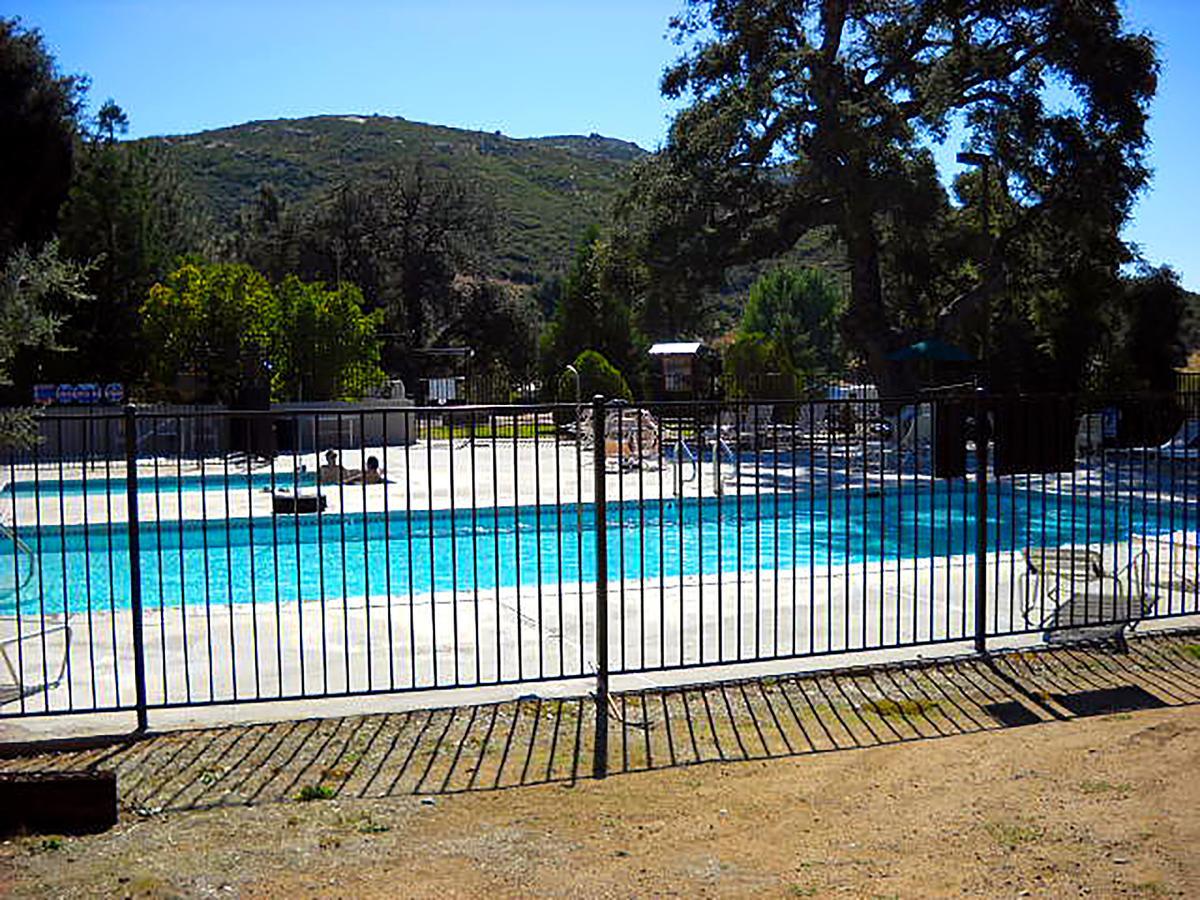 Oakzanita Springs Camping Resort Cottage 4 Descanso Exterior photo